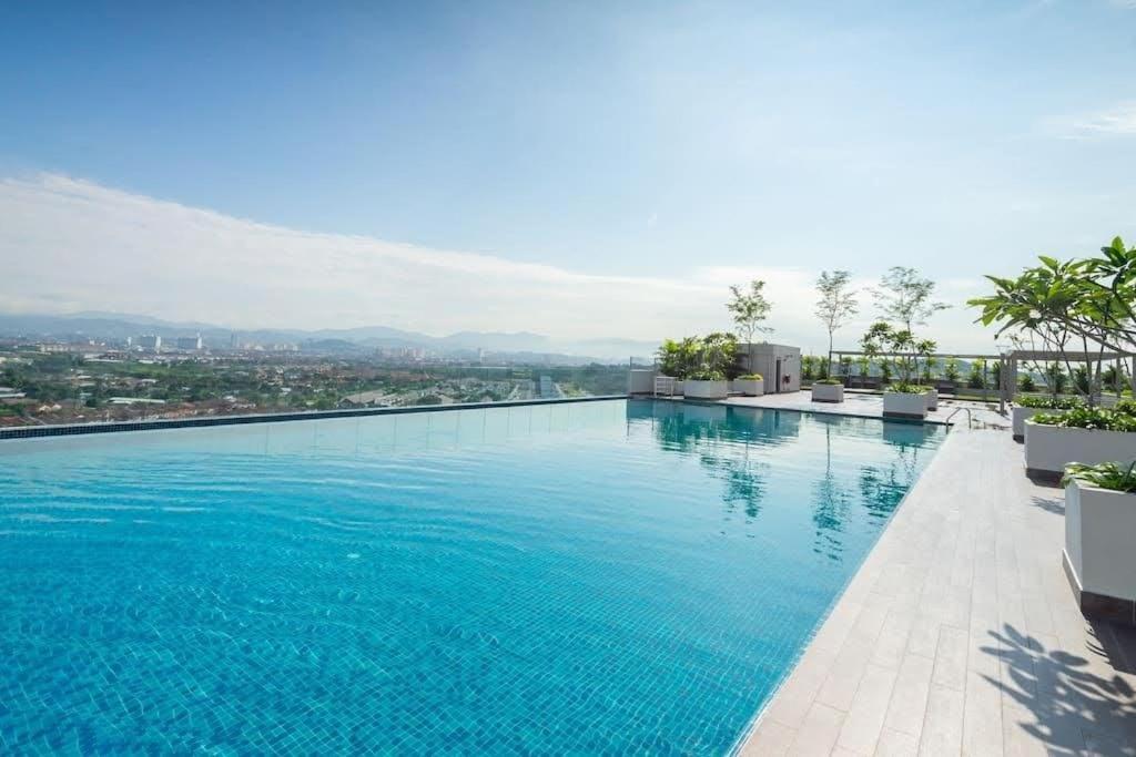 Apartment @ Evo Soho Bangi Astro Wifi Netflix