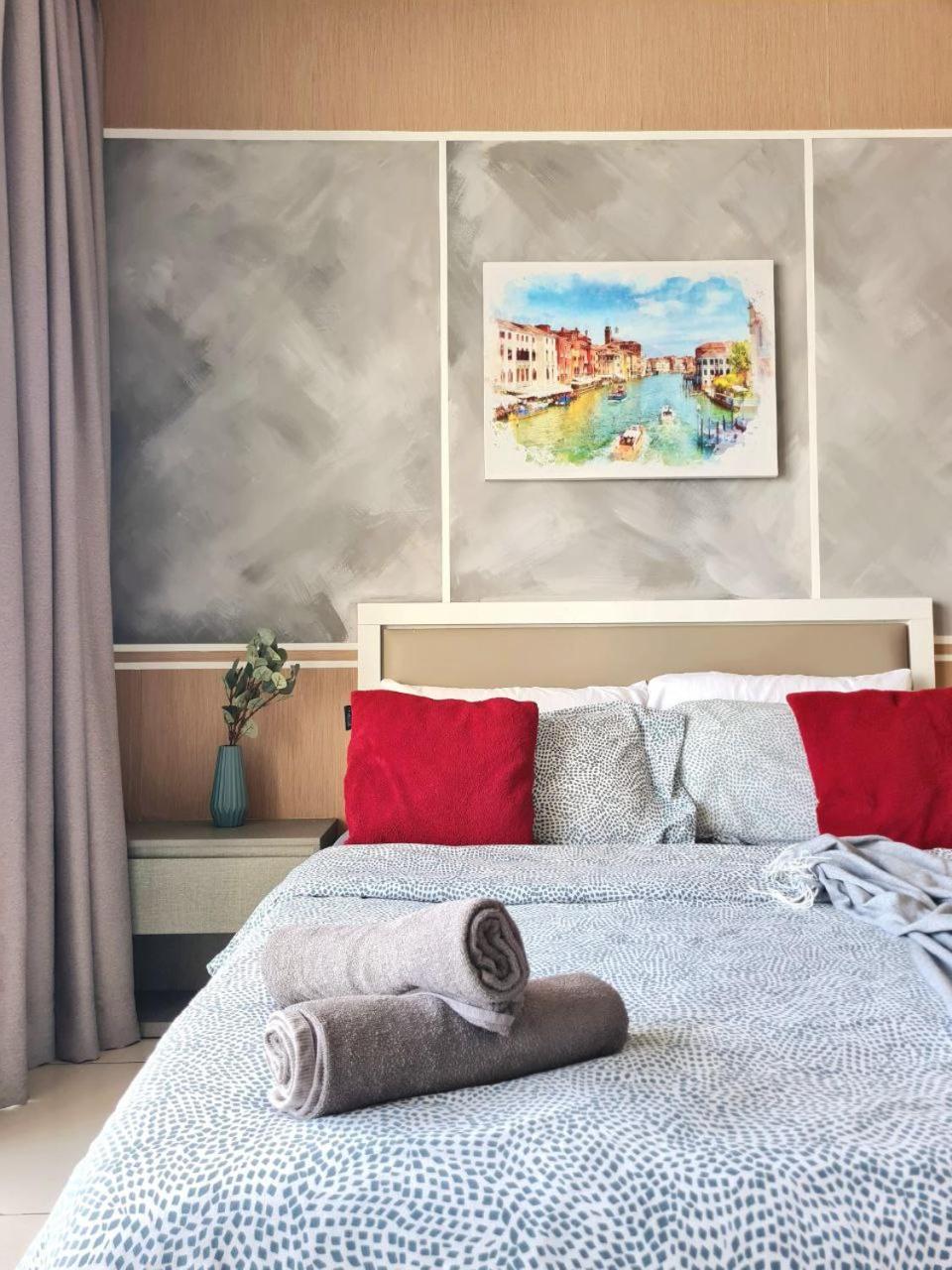 Apartment @ Evo Soho Bangi Astro Wifi Netflix Kampong Sungai Ramal Dalam